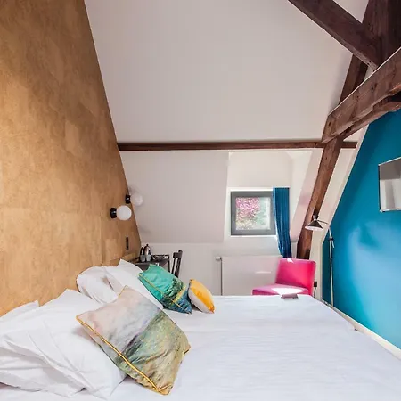 Hotel Domaine De Ronchinne - Maison Du Jardinier 3*