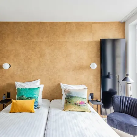 Hotel Domaine De Ronchinne - Maison Du Jardinier Maillen