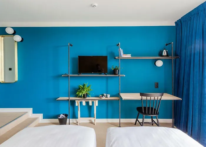 Hotel Domaine De Ronchinne - Maison Du Jardinier Maillen