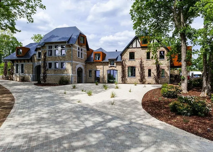 Hotel Domaine De Ronchinne - Maison Du Jardinier 3*