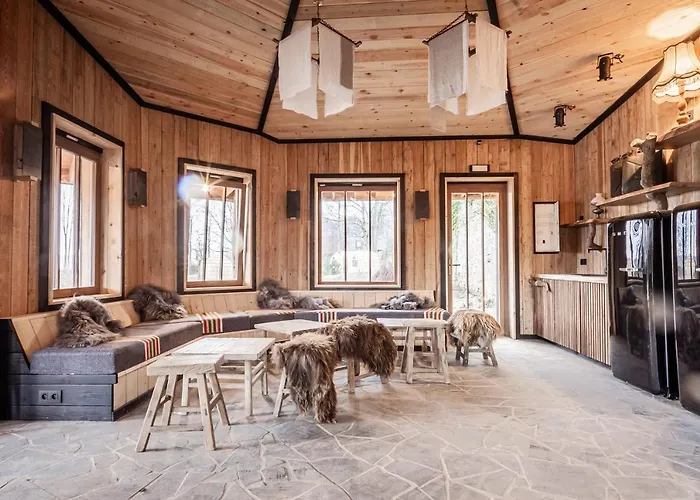 Hotel Domaine De Ronchinne - Maison Du Jardinier 3*